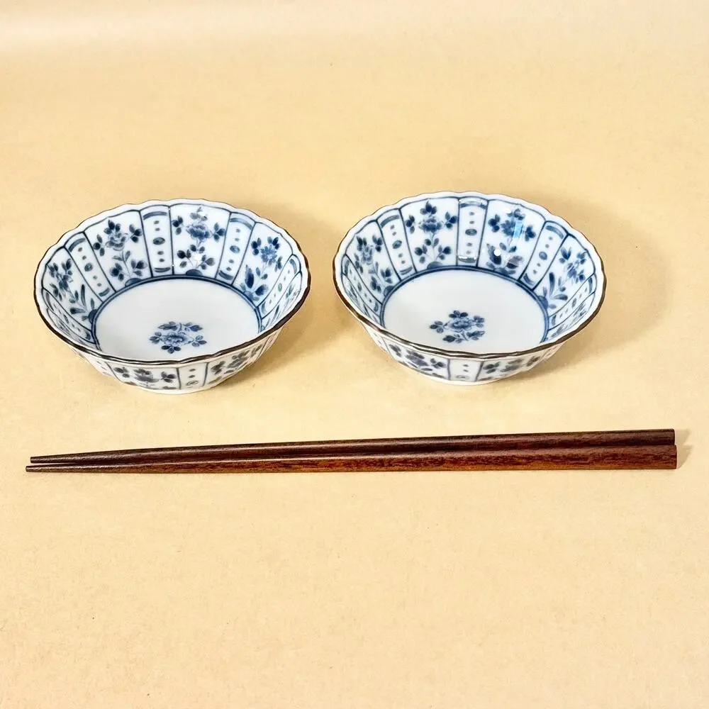 Japanese Tachikichi Blue White Mino Ware Porcelain Bowl Set, 2 Medium + 2 Small